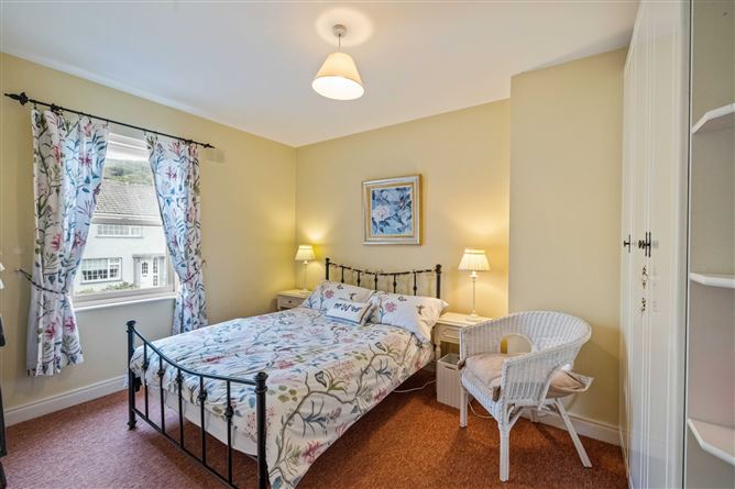 2 Abbey Court, Carlingford, Co. Louth