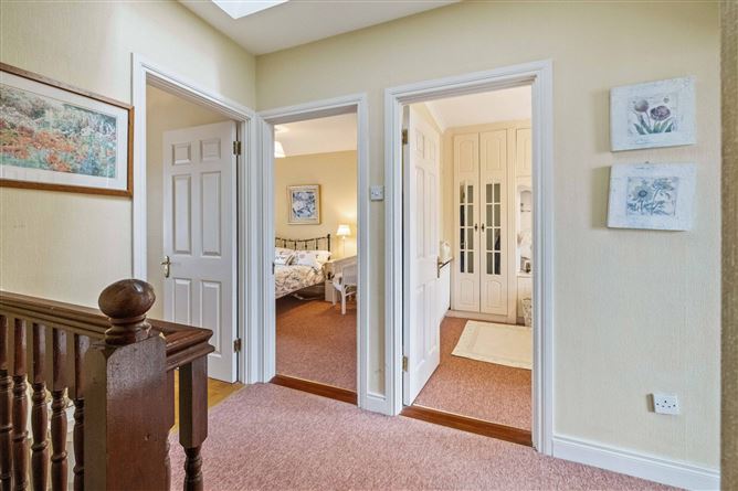 2 Abbey Court, Carlingford, Co. Louth