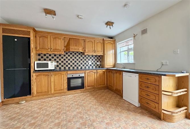Photo 11 of 53 — 188 Robertshill, Circular Road, Kilkenny, Kilkenny