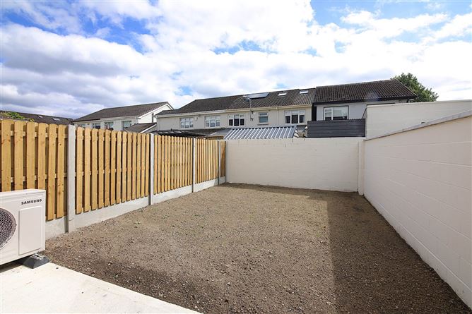 Photo 18 of 23 — 1 Willow Meadow, Clonsilla, Dublin 15