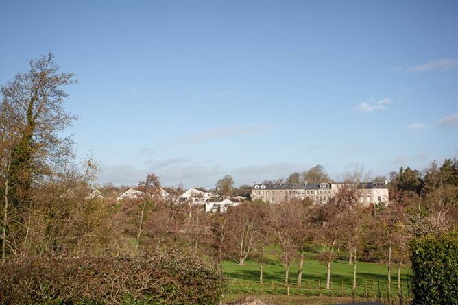 80 Woodview Heights, Lucan, Dublin