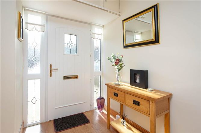 80 Woodview Heights, Lucan, Dublin