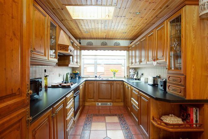 80 Woodview Heights, Lucan, Dublin