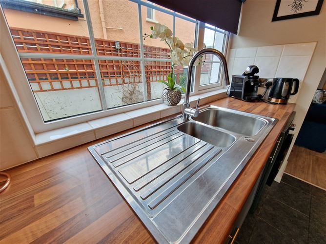 312 Quay Road, Clarecastle, Co. Clare