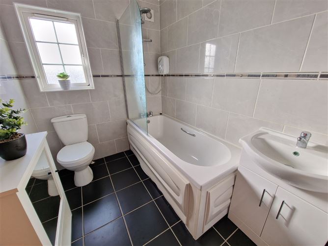 312 Quay Road, Clarecastle, Co. Clare