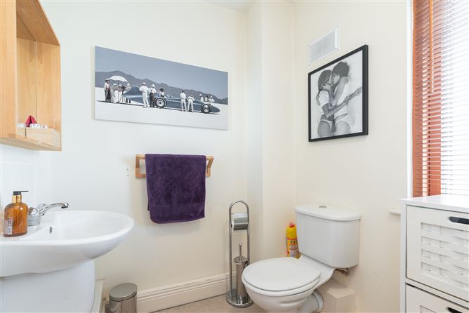 7 Hunters Avenue, Hunterswood, Ballycullen, Dublin 24
