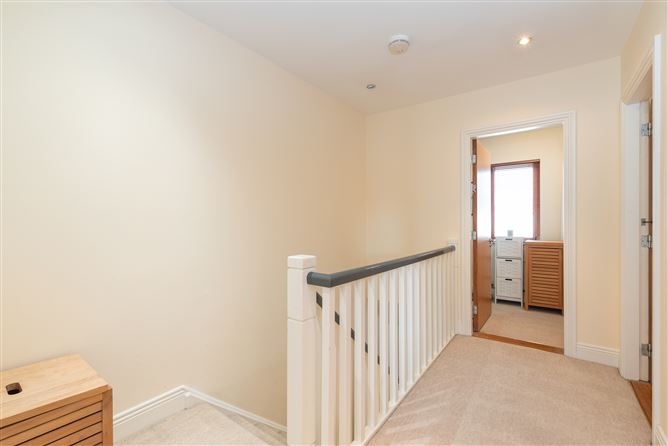 7 Hunters Avenue, Hunterswood, Ballycullen, Dublin 24