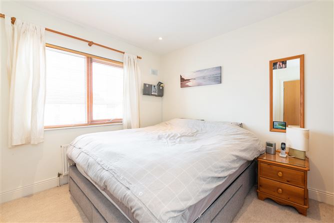 7 Hunters Avenue, Hunterswood, Ballycullen, Dublin 24