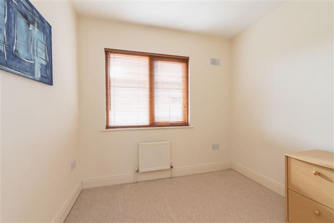 7 Hunters Avenue, Hunterswood, Ballycullen, Dublin 24