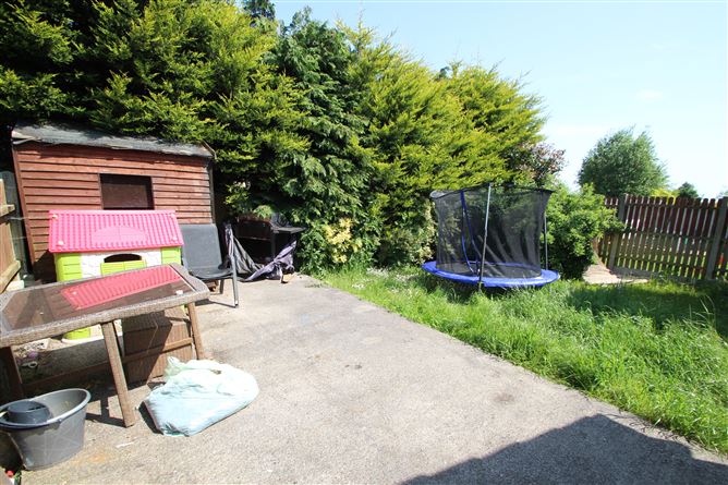 27 Ard na Ri, Carrigaline, Cork