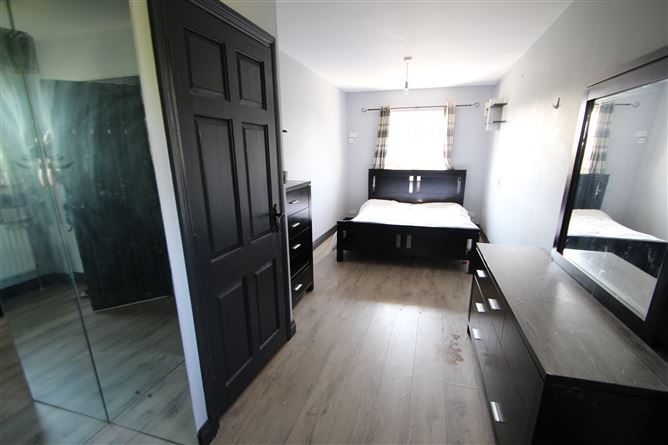 27 Ard na Ri, Carrigaline, Cork