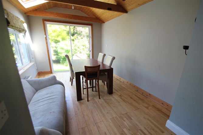 27 Ard na Ri, Carrigaline, Cork