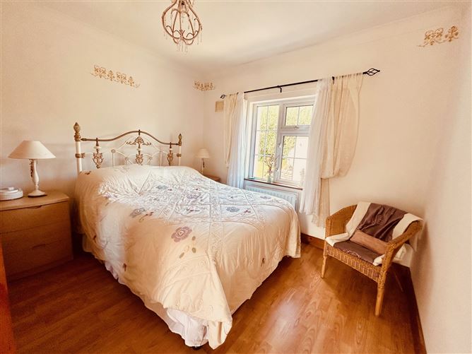 No. 4 Moneen Cottages, Kinlough, Leitrim