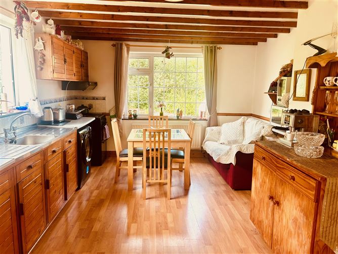 No. 4 Moneen Cottages, Kinlough, Leitrim