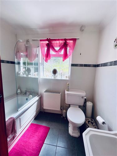 No. 4 Moneen Cottages, Kinlough, Leitrim
