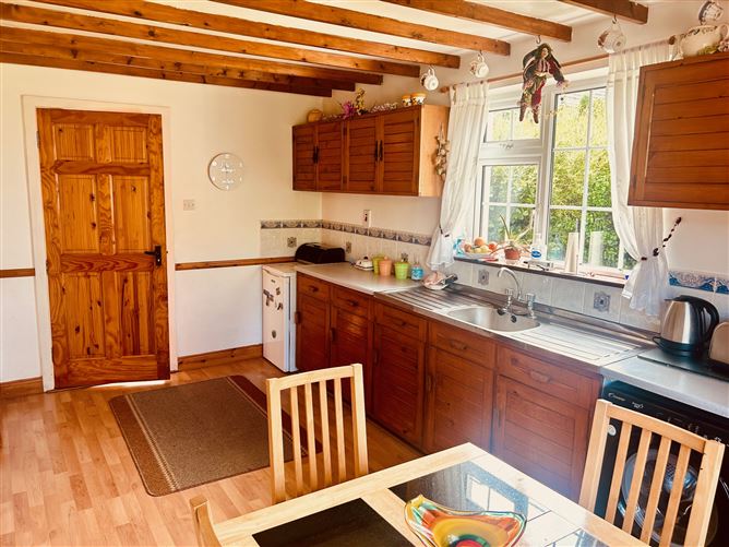 No. 4 Moneen Cottages, Kinlough, Leitrim