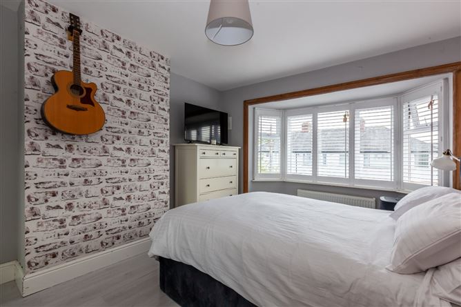 121 Iveragh Road, Whitehall