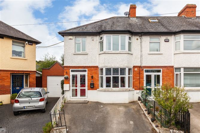 121 Iveragh Road, Whitehall
