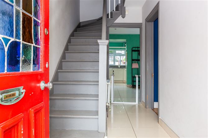 121 Iveragh Road, Whitehall