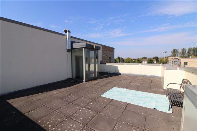 Apt 17 Crescent Court, St Nessan's Rd , Dooradoyle, Limerick