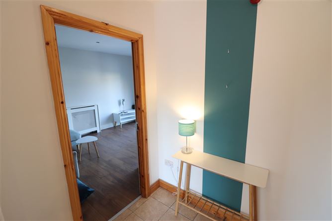 Apt 17 Crescent Court, St Nessan's Rd , Dooradoyle, Limerick