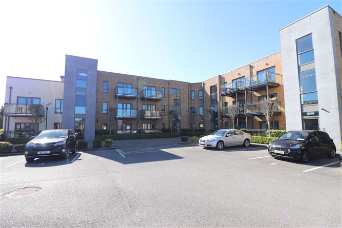 Apt 17 Crescent Court, St Nessan's Rd , Dooradoyle, Limerick