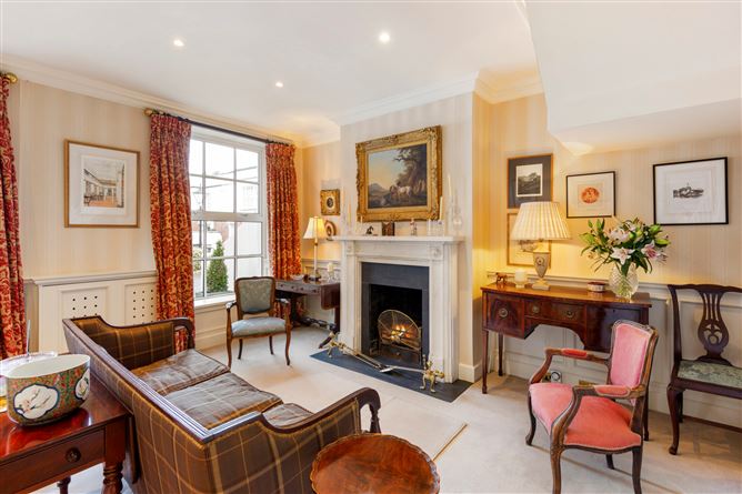 12 Simmons Court, Simmonscourt Road, Ballsbridge, Dublin 4