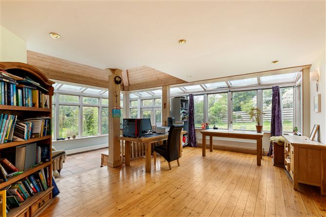 https://photos-a.propertyimages.ie/media/4/8/8/4930884/6e8374bc-d89c-49ea-a35f-7840e0968c2b_l.jpg