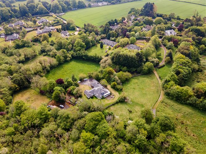 https://photos-a.propertyimages.ie/media/4/8/8/4930884/6e8374bc-d89c-49ea-a35f-7840e0968c2b_l.jpg