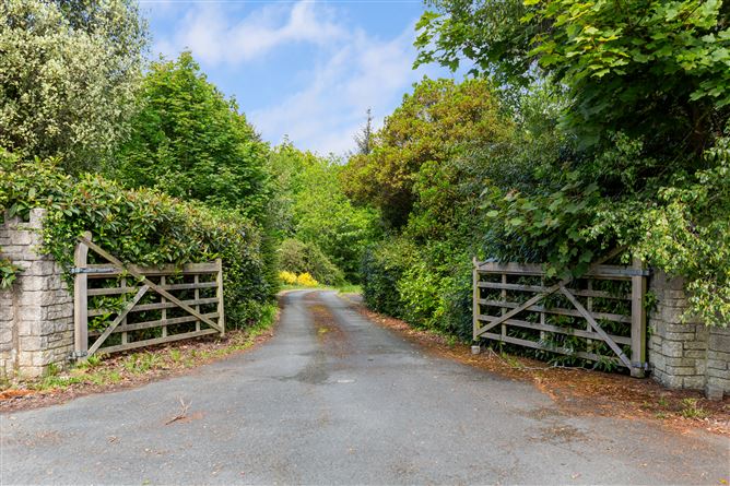 https://photos-a.propertyimages.ie/media/4/8/8/4930884/6e8374bc-d89c-49ea-a35f-7840e0968c2b_l.jpg