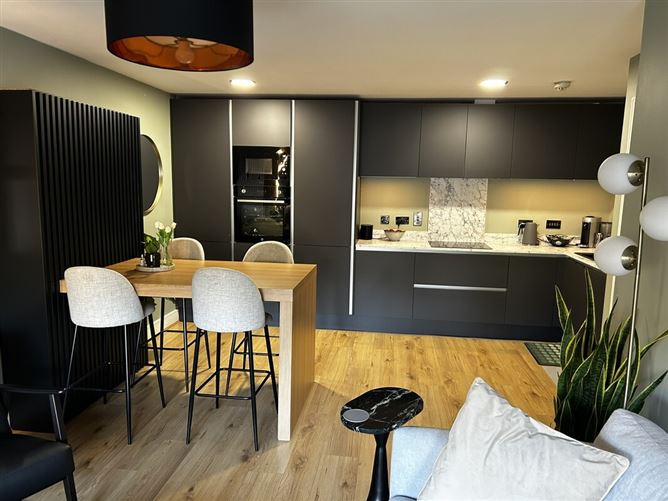 Modern Dublin 8 Base – City & Sight, Kilmainham, Dublin 8