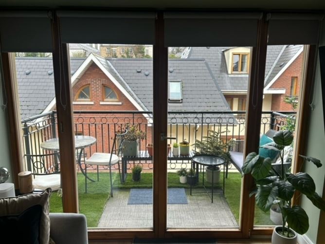 Modern Dublin 8 Base – City & Sight, Kilmainham, Dublin 8