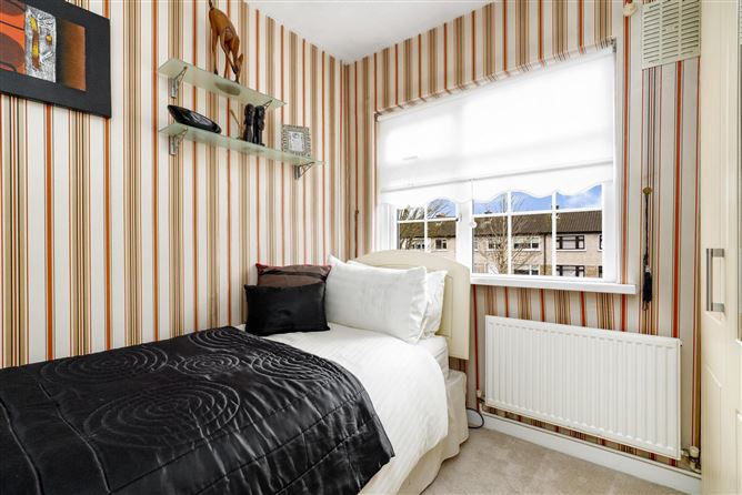 9 Hillcrest Avenue, Lucan, Co. Dublin