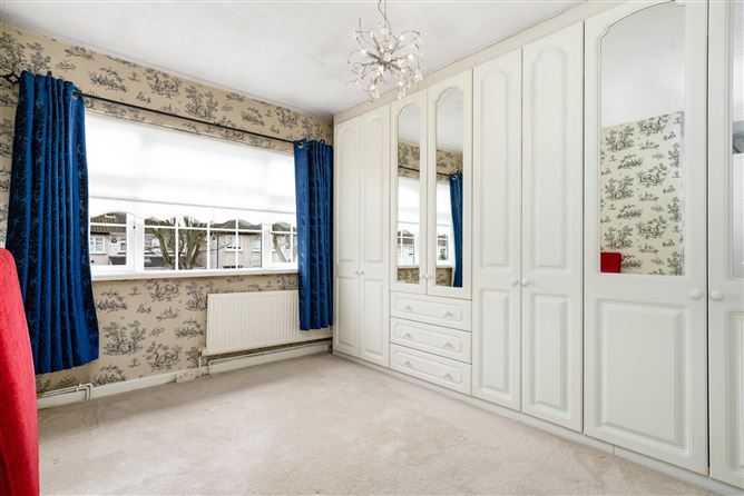 9 Hillcrest Avenue, Lucan, Co. Dublin