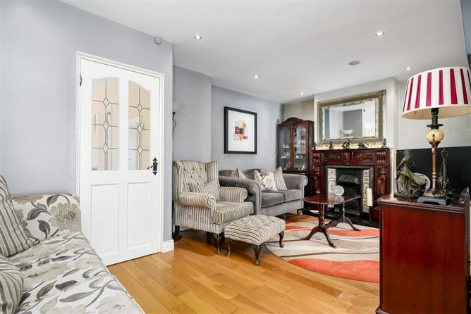 9 Hillcrest Avenue, Lucan, Co. Dublin