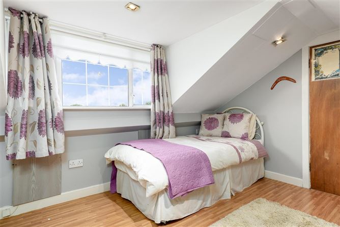 9 Hillcrest Avenue, Lucan, Co. Dublin