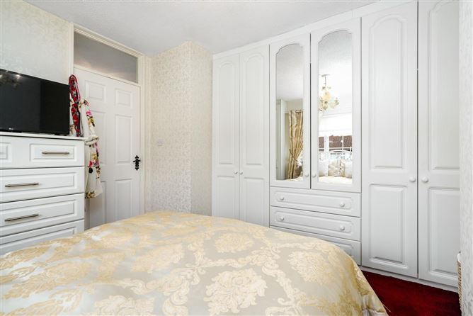 9 Hillcrest Avenue, Lucan, Co. Dublin