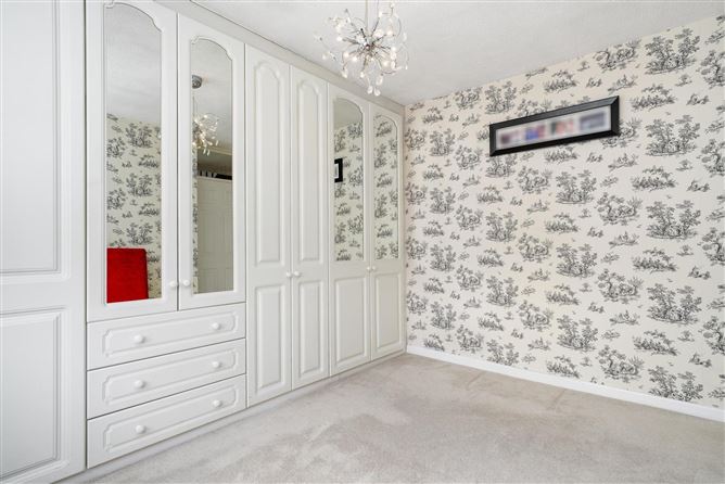 9 Hillcrest Avenue, Lucan, Co. Dublin