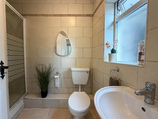 Photo 7 of 17 — 65 Vartry Avenue, Raheen, Limerick