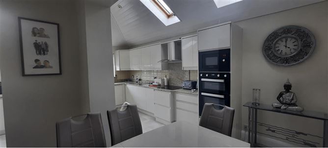 Warm Greeting Awaits You - ADULTS O, Dublin