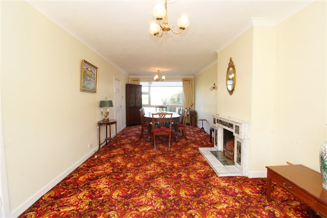 17 Brompton Lawn, Castleknock, Dublin 15