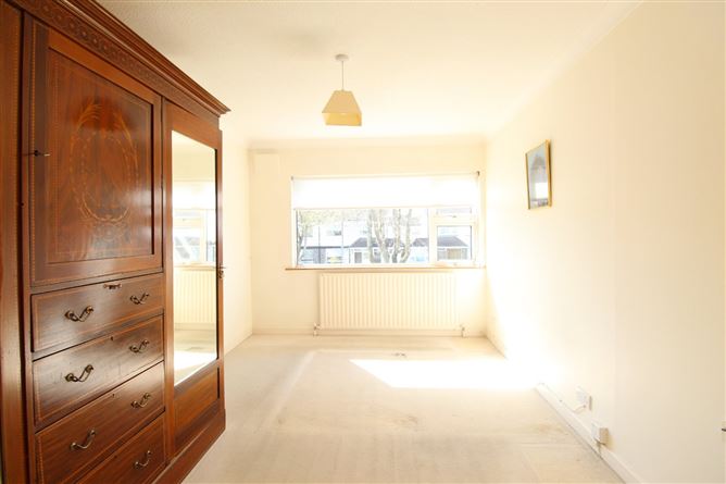 17 Brompton Lawn, Castleknock, Dublin 15