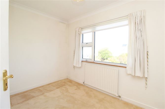 17 Brompton Lawn, Castleknock, Dublin 15