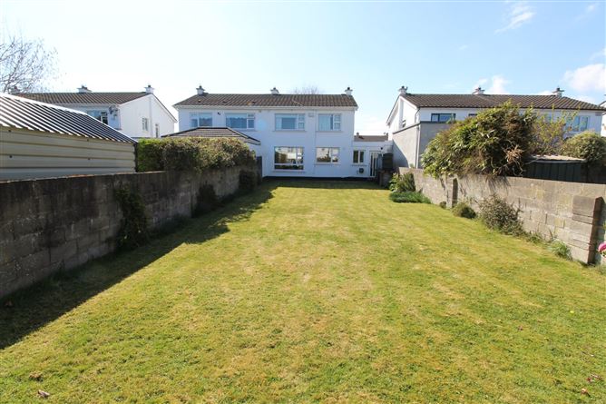 17 Brompton Lawn, Castleknock, Dublin 15