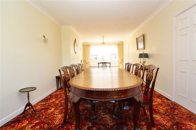 17 Brompton Lawn, Castleknock, Dublin 15