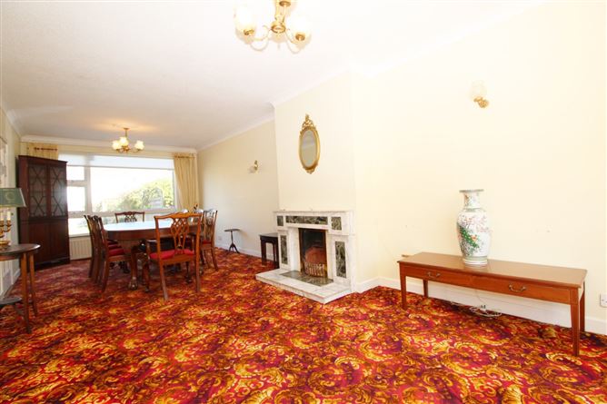 17 Brompton Lawn, Castleknock, Dublin 15