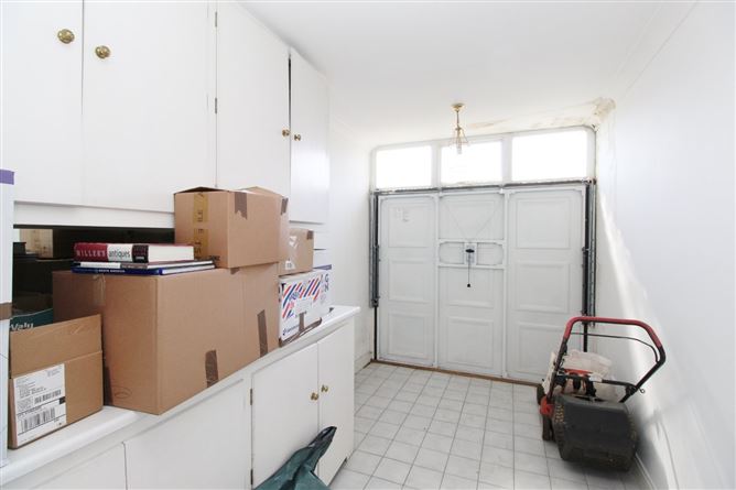 17 Brompton Lawn, Castleknock, Dublin 15