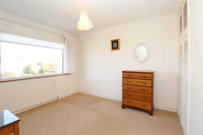 17 Brompton Lawn, Castleknock, Dublin 15