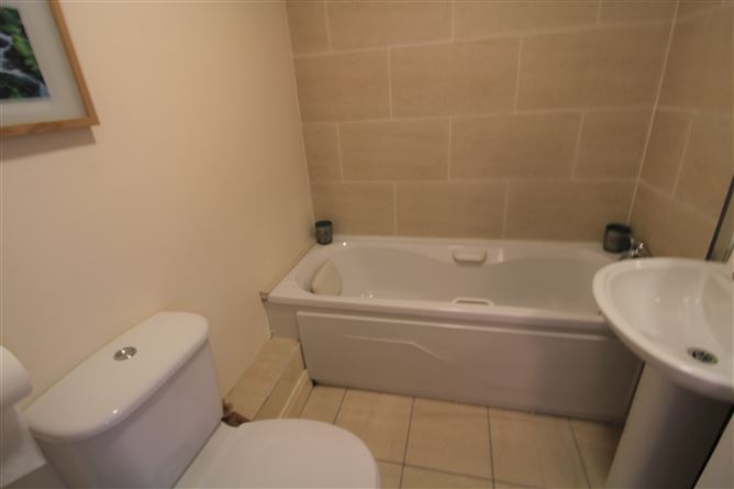 72 Annfield Drive, Castleknock,   Dublin 15