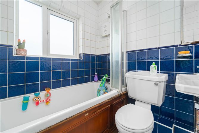 8 Baggot Road, Navan Road, Dublin 7